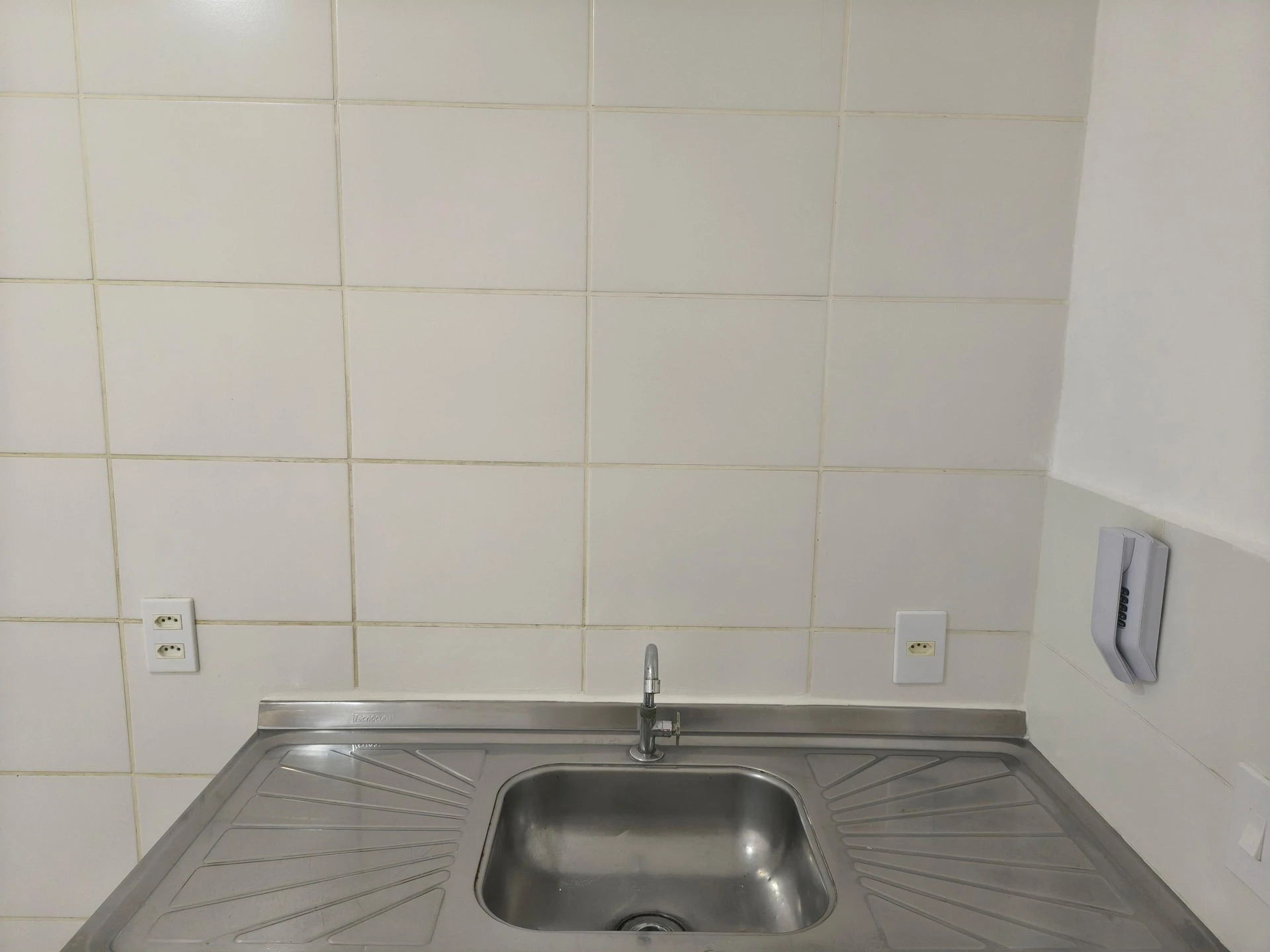 Apartamento de 2 quartos em condomínio com piscina — photo 8