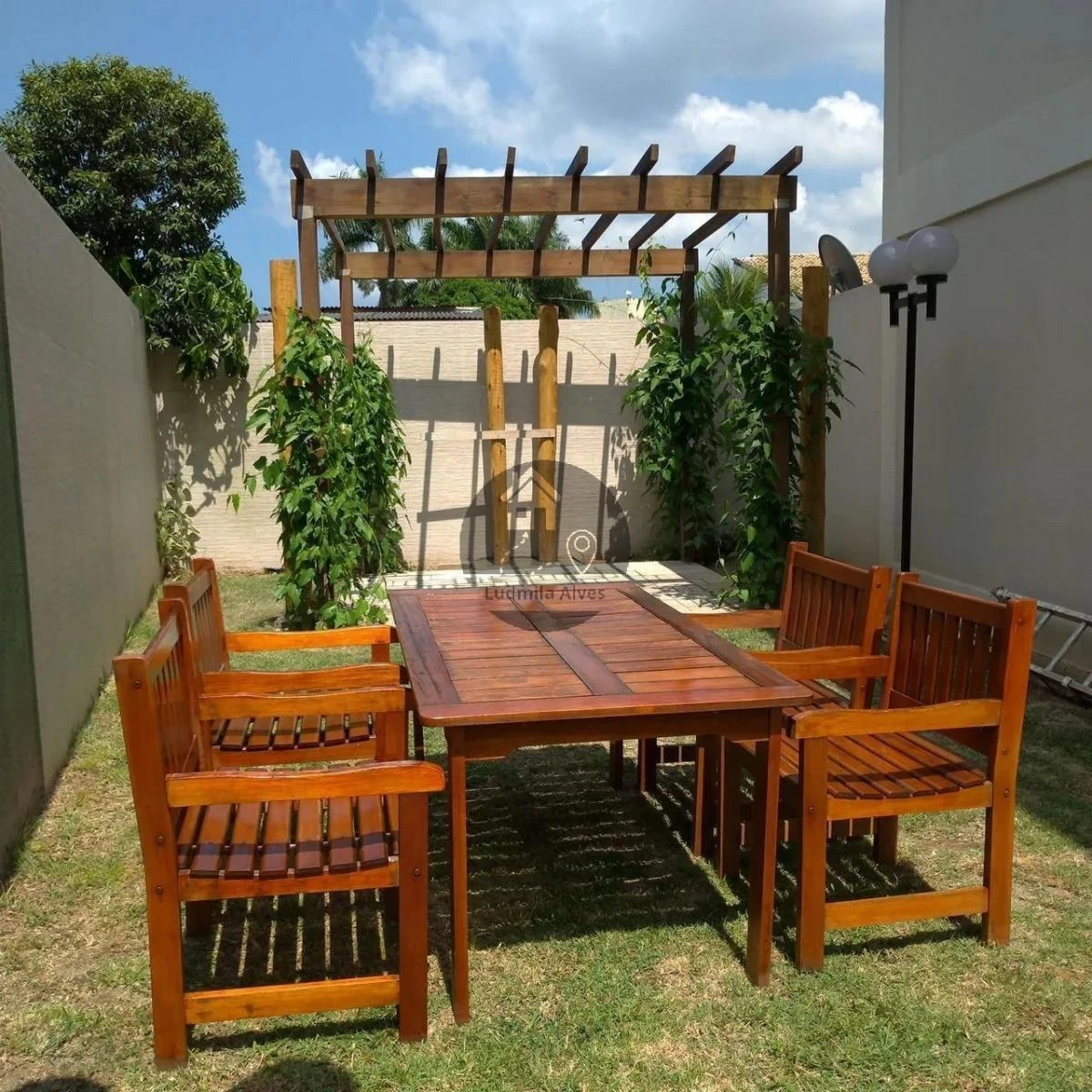 House with 4 en-suite bedrooms and balcony grill — photo 11