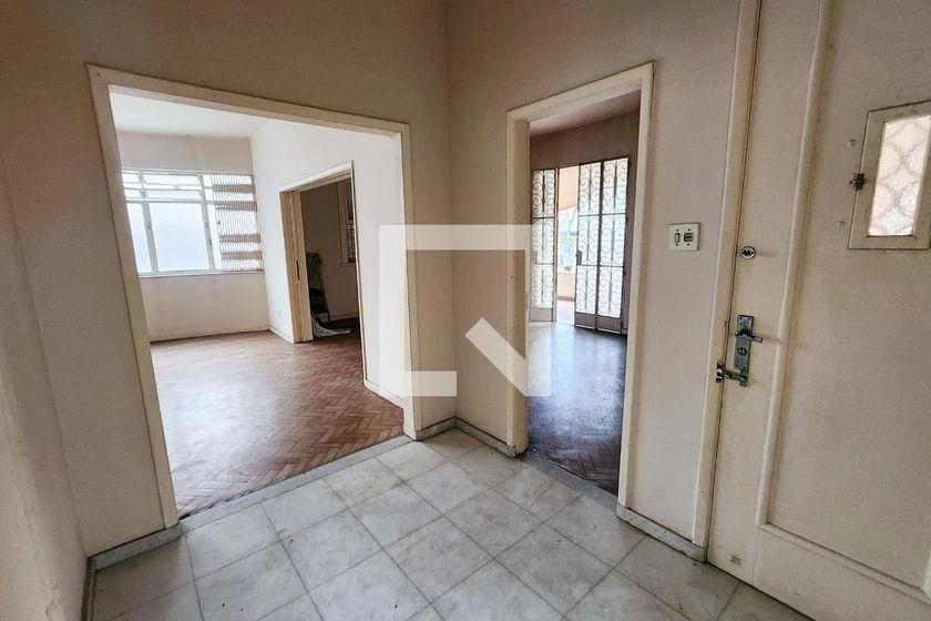Casa de 630 m² com 5 quartos e 3 banheiros — photo 44