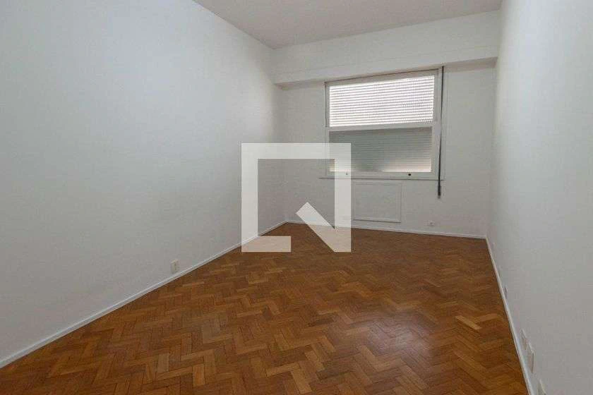 Rental apartment with 4 bedrooms and 4 bathrooms — photo 3
