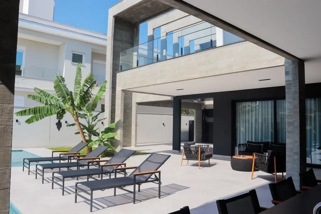 Casa amueblada con 5 suites y cocina compacta — photo 21