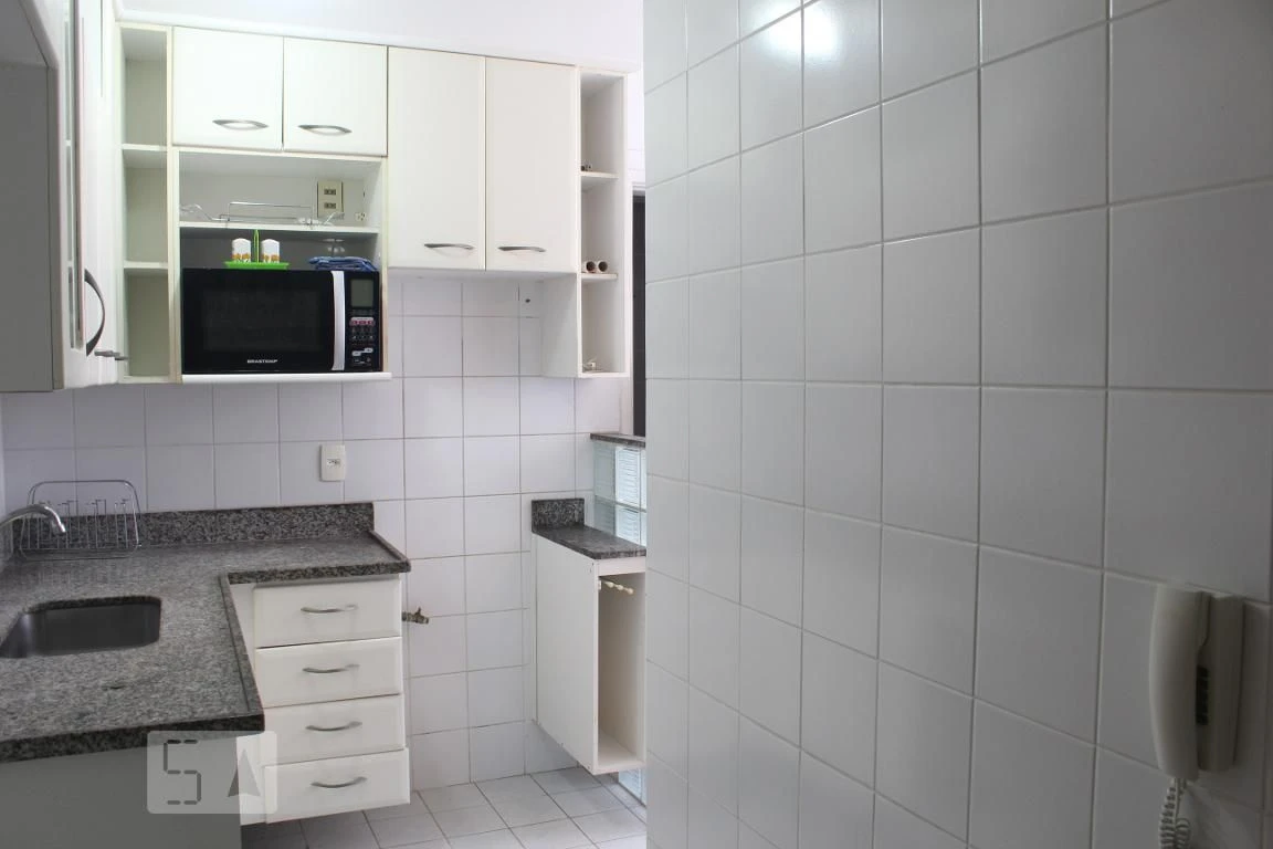 Apartamento sem mobília com 3 quartos e 2 banheiros — photo 4