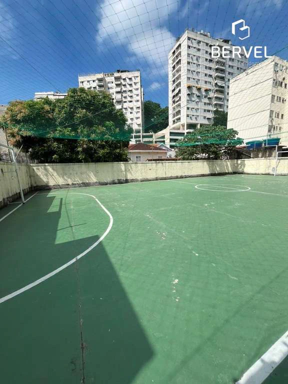 112 m² rental apartment with 3 bedrooms and city view — photo 27
