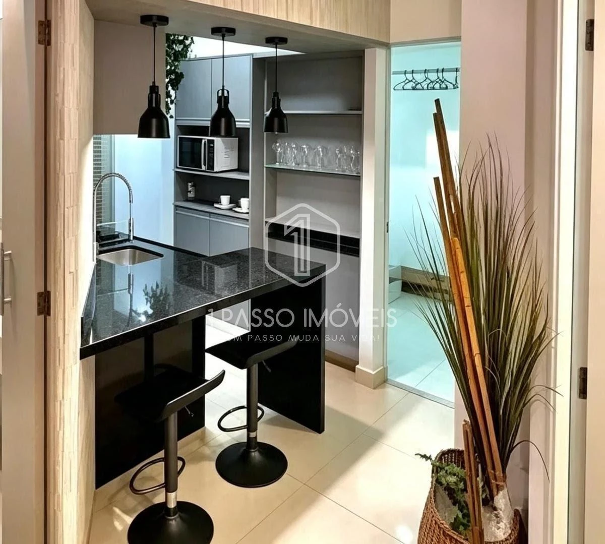 Apartamento mobiliado, 79 m², com espaço de home office