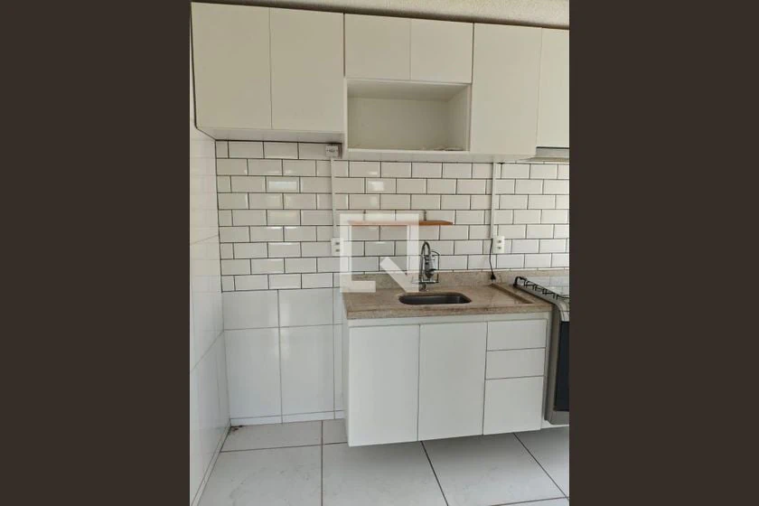 44 m² rental apartment with 2 bedrooms and closed kitchen — photo 3