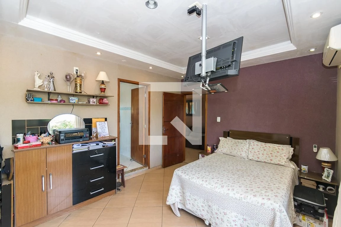 Furnished 227 m² house with a private garden — photo 22