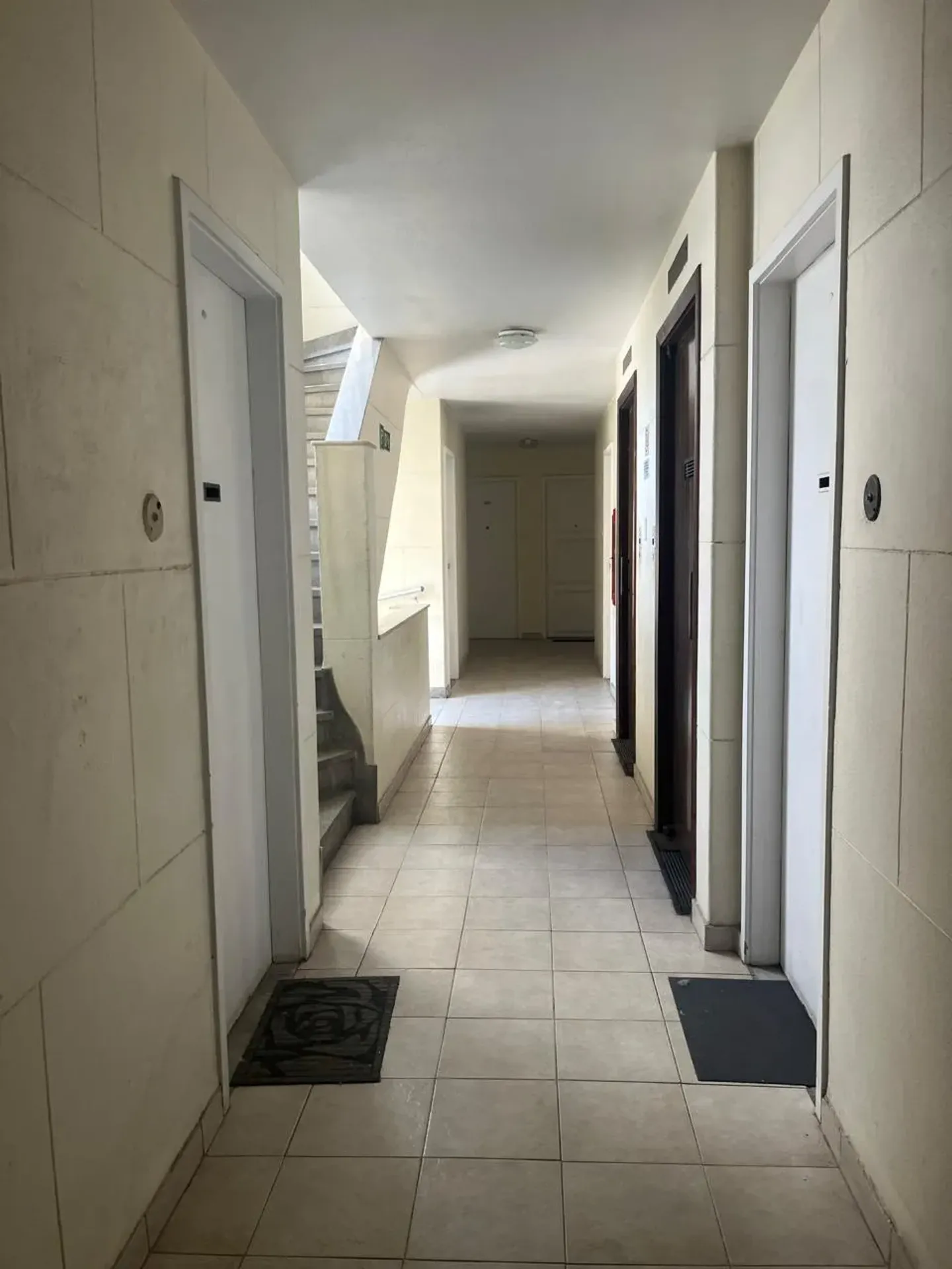 Apartment with 3 bedrooms and 2 bathrooms — photo 19