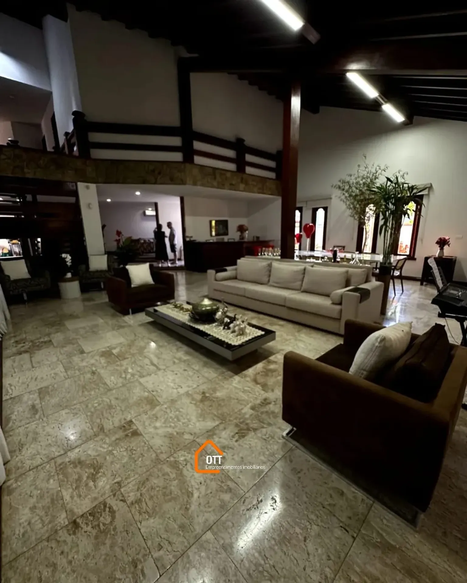 Casa com varanda e churrasqueira 5 quartos e 5 banheiros — photo 14