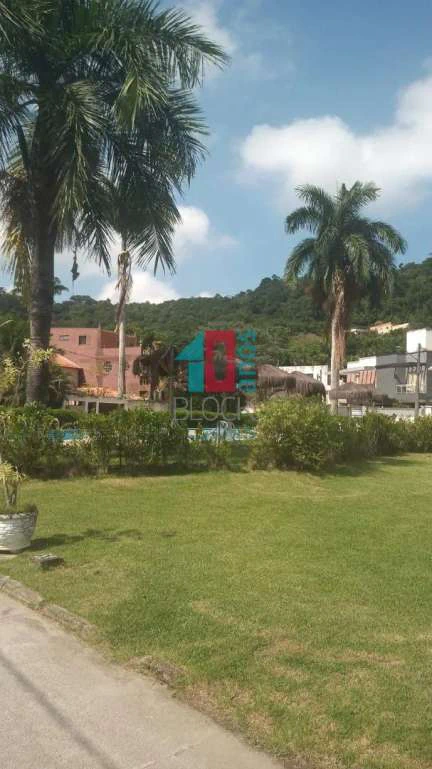Casa mobiliada de 300 m² com 3 suítes e jardim — photo 12