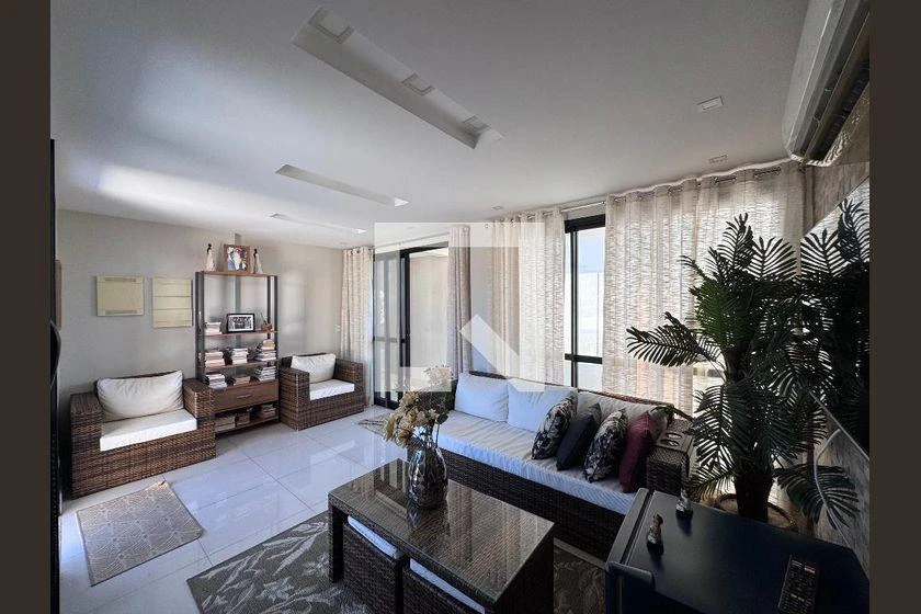 230 m² apartment with 4 bedrooms and 3 suites — photo 45
