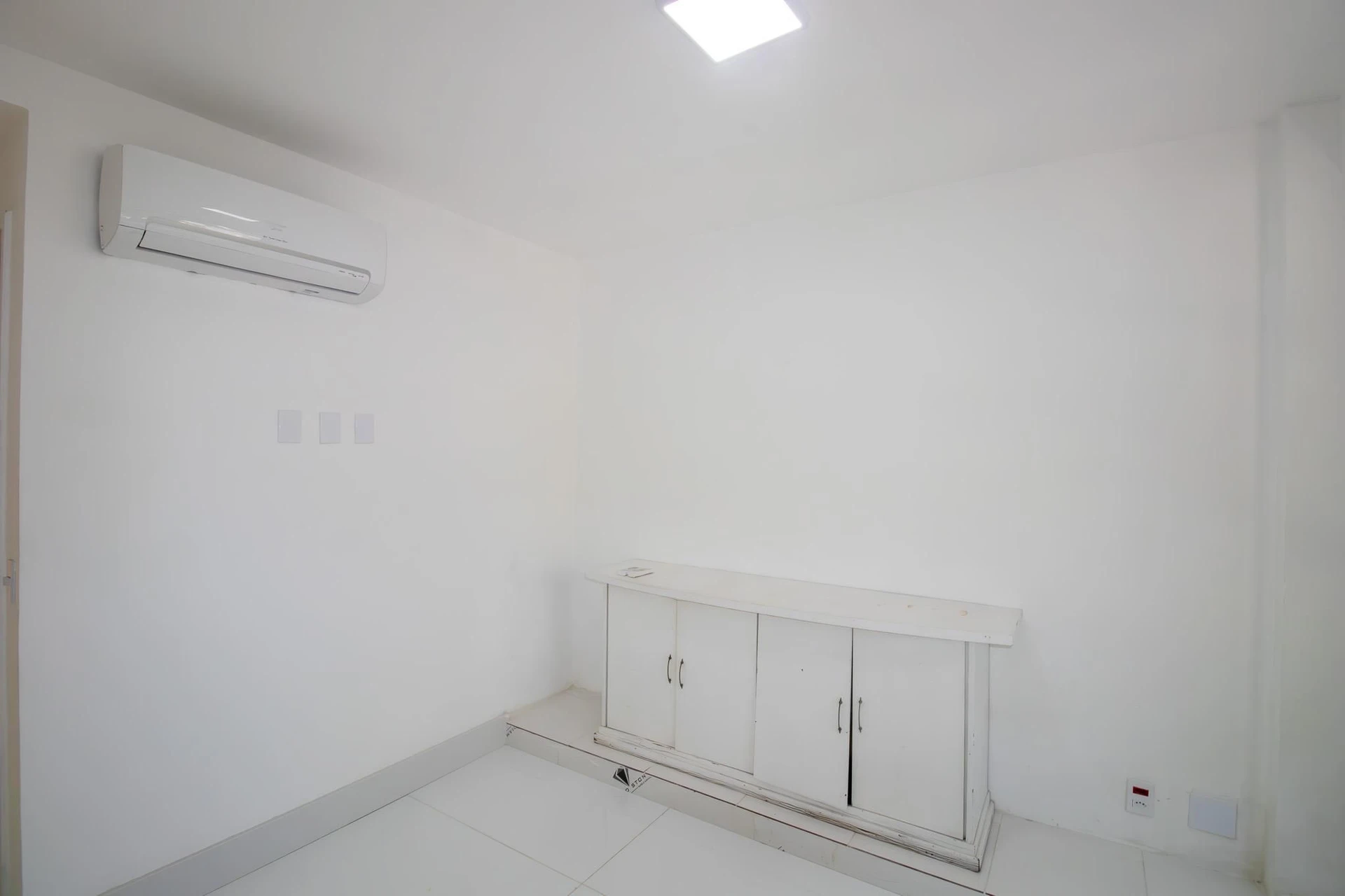 Apartamento, 105 m², com janelas do piso ao teto — photo 32