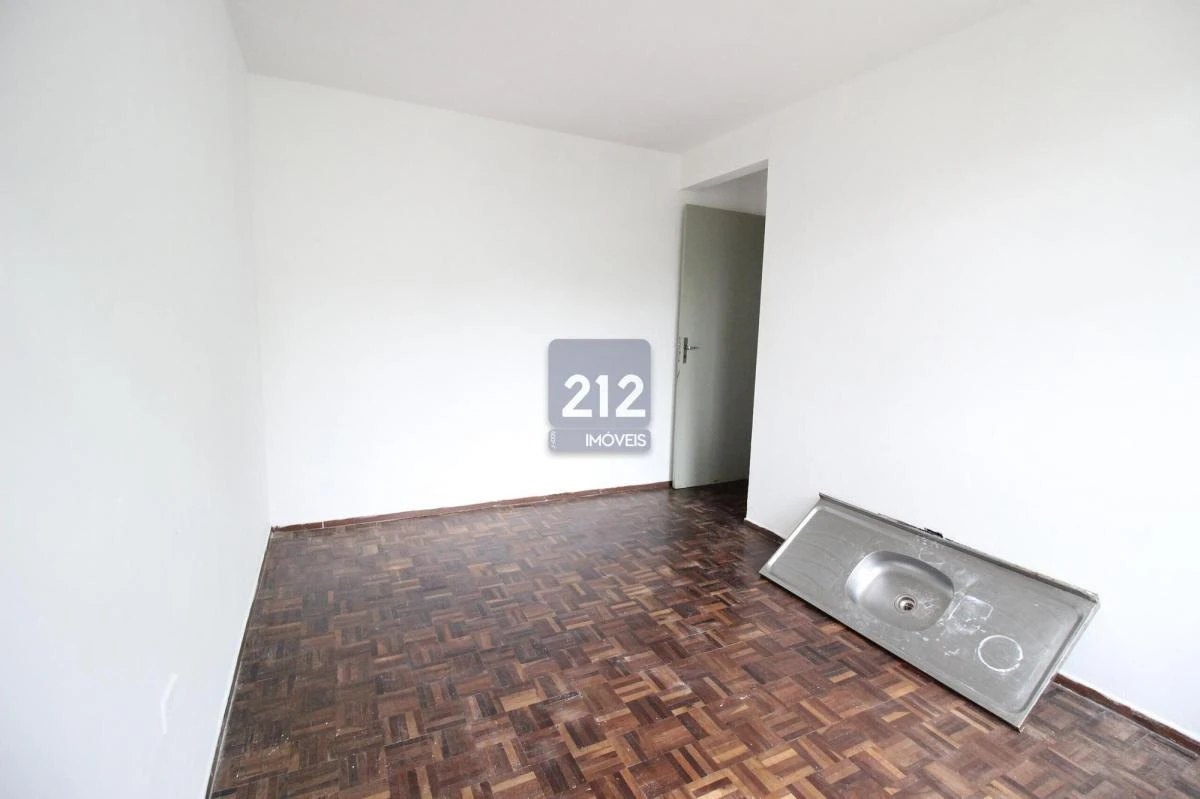 Apartment, 53 m², with wood or laminate floors — photo 8