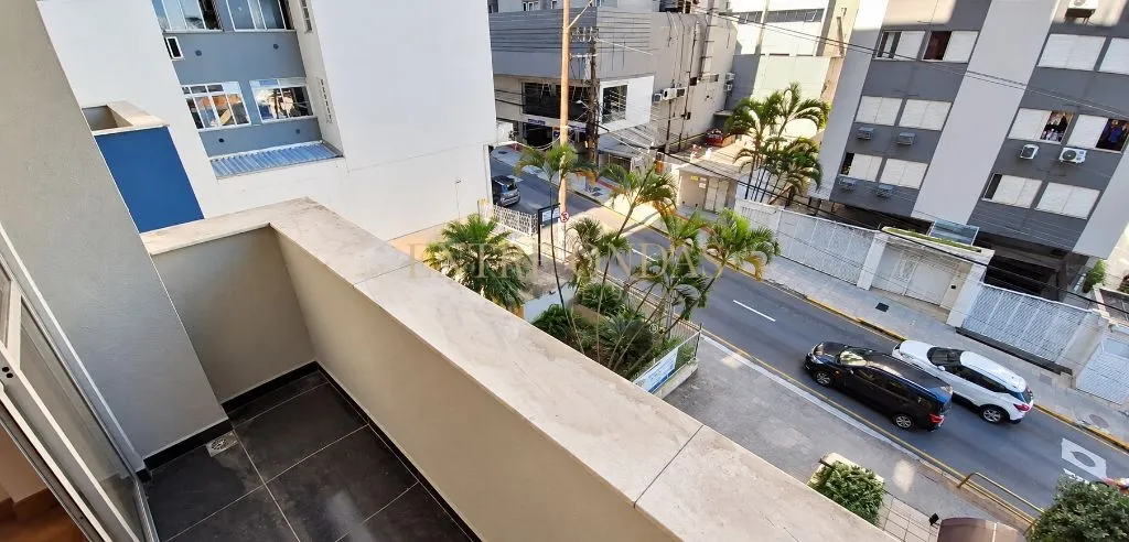 Apartment on the 3rd floor with a washing machine