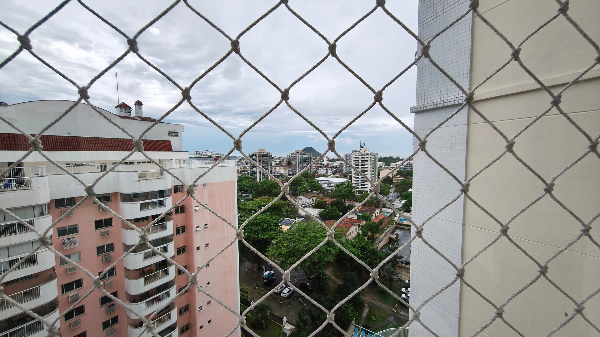 Apartment, 98 m², with a glass-enclosed balcony — photo 24