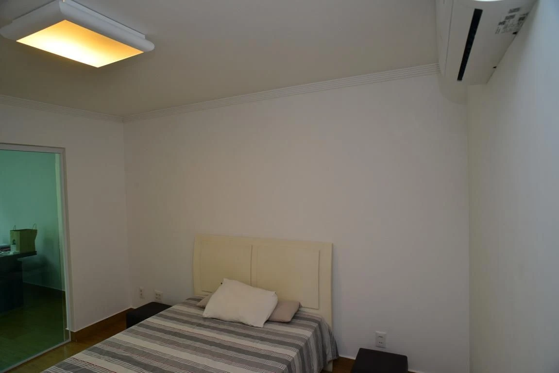 260 m² house with floor-to-ceiling windows and a jacuzzi — photo 28