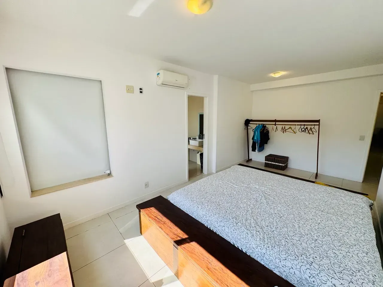 227 m² apartment with open-plan kitchen and balcony — photo 8
