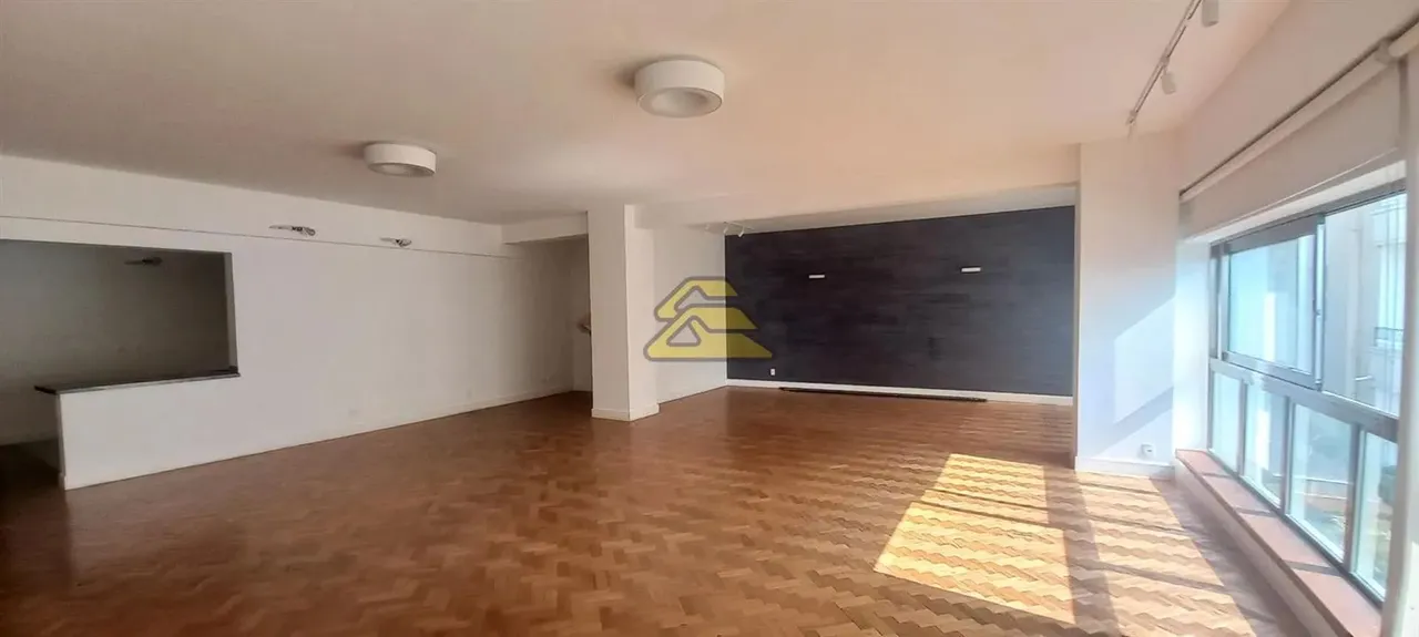 Apartment with 3 bedrooms and 4 bathrooms — photo 3