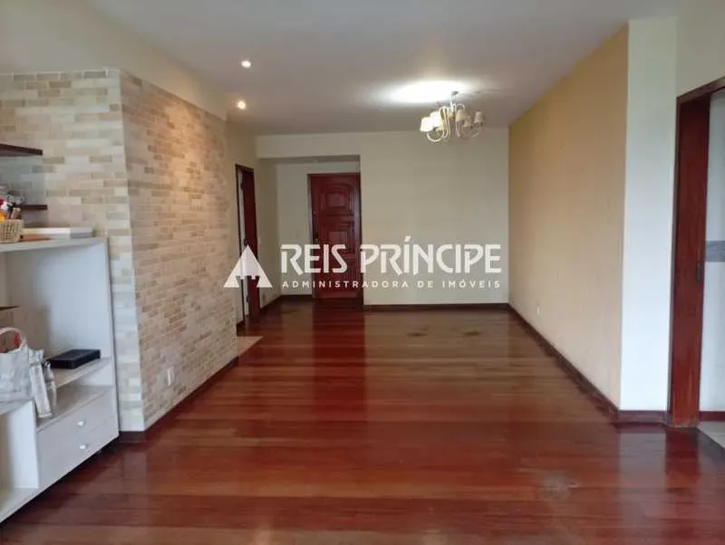 3-bedroom apartment with a water view