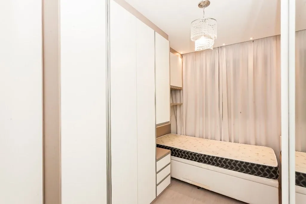 Rental apartment with 3 en-suite bedrooms and 4 baths — photo 28