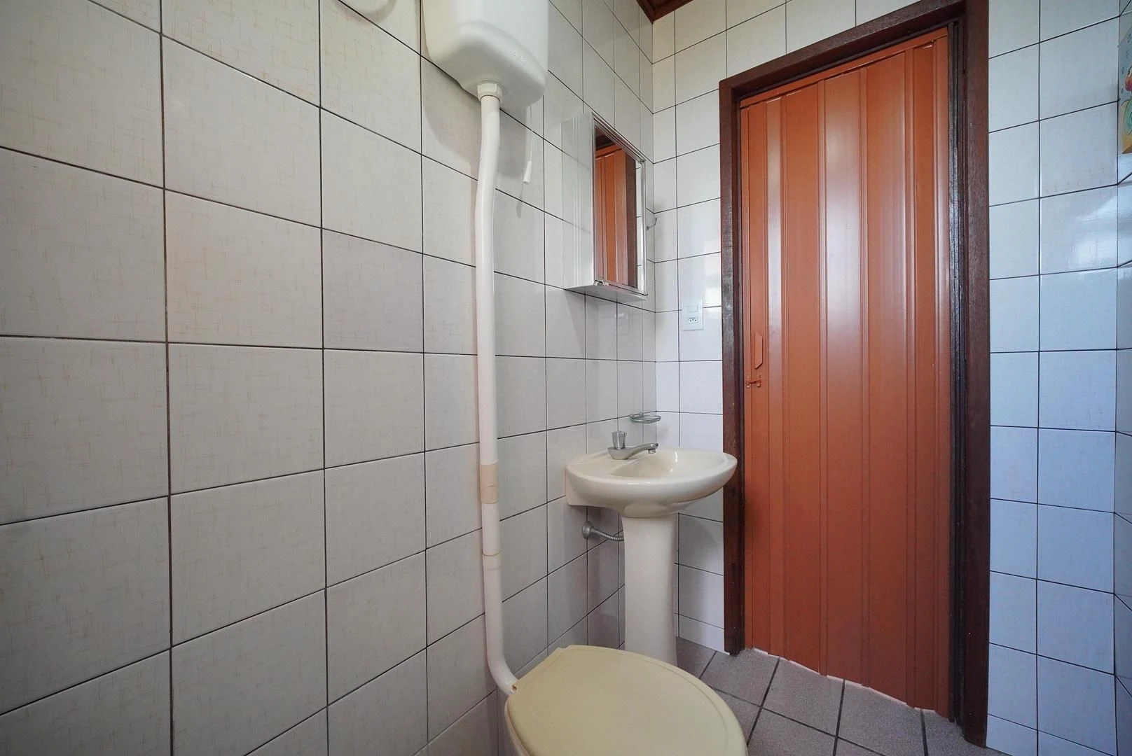 4-bedroom house with a garden — photo 22