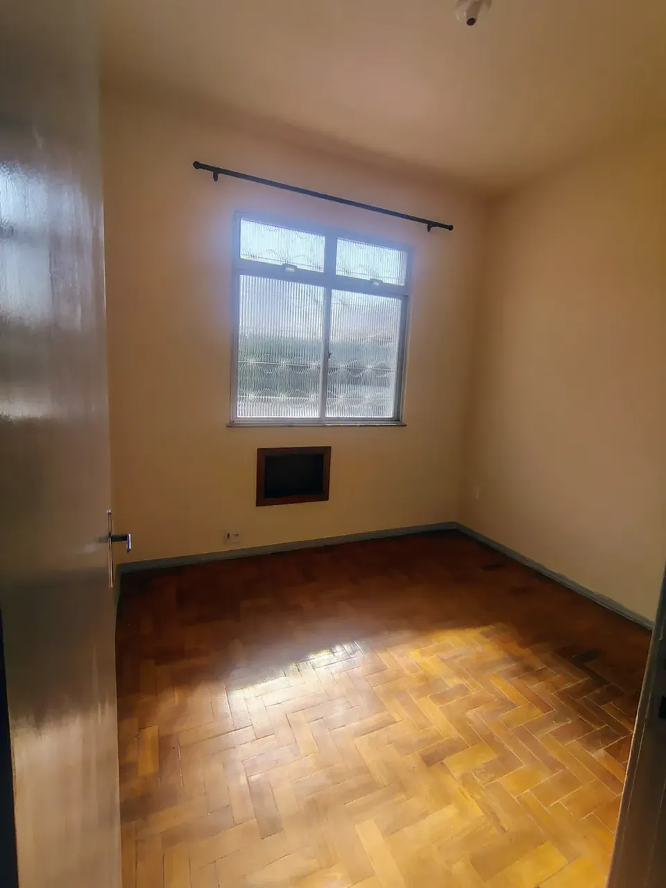 Apartment with 2 bedrooms, 1 bathroom and 1 parking spot — photo 3