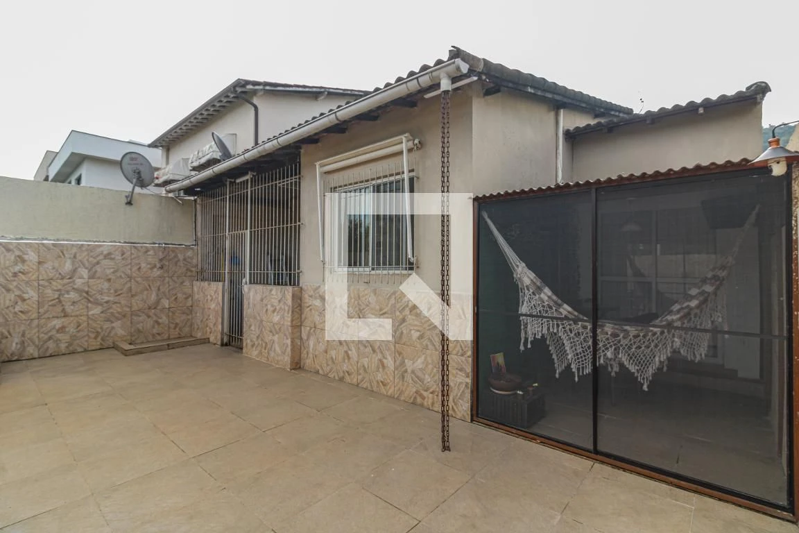 Furnished house with 2 bedrooms and 2 parking spaces — photo 17