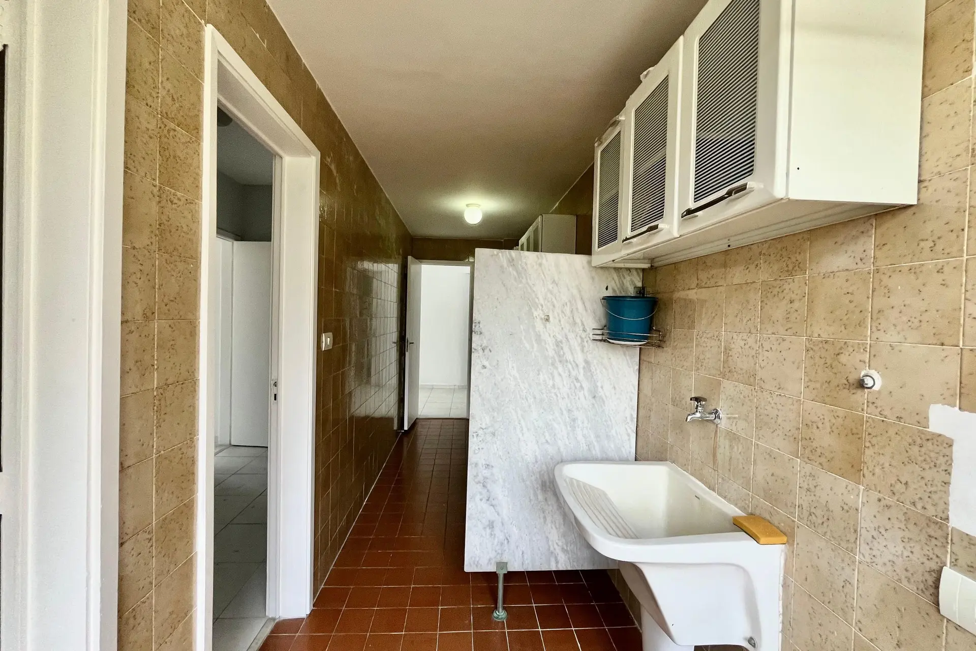 1-bedroom apartment for rent with balcony and parking — photo 34