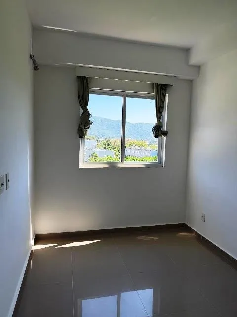 1-bedroom apartment with open-plan kitchen and parking — photo 6