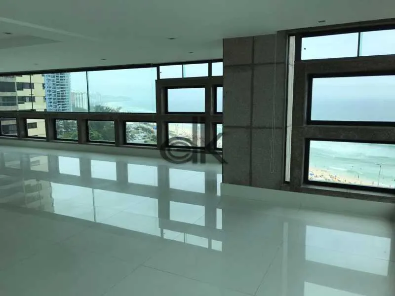 Apartamento mobiliado com cozinha fechada e 4 quartos — photo 4