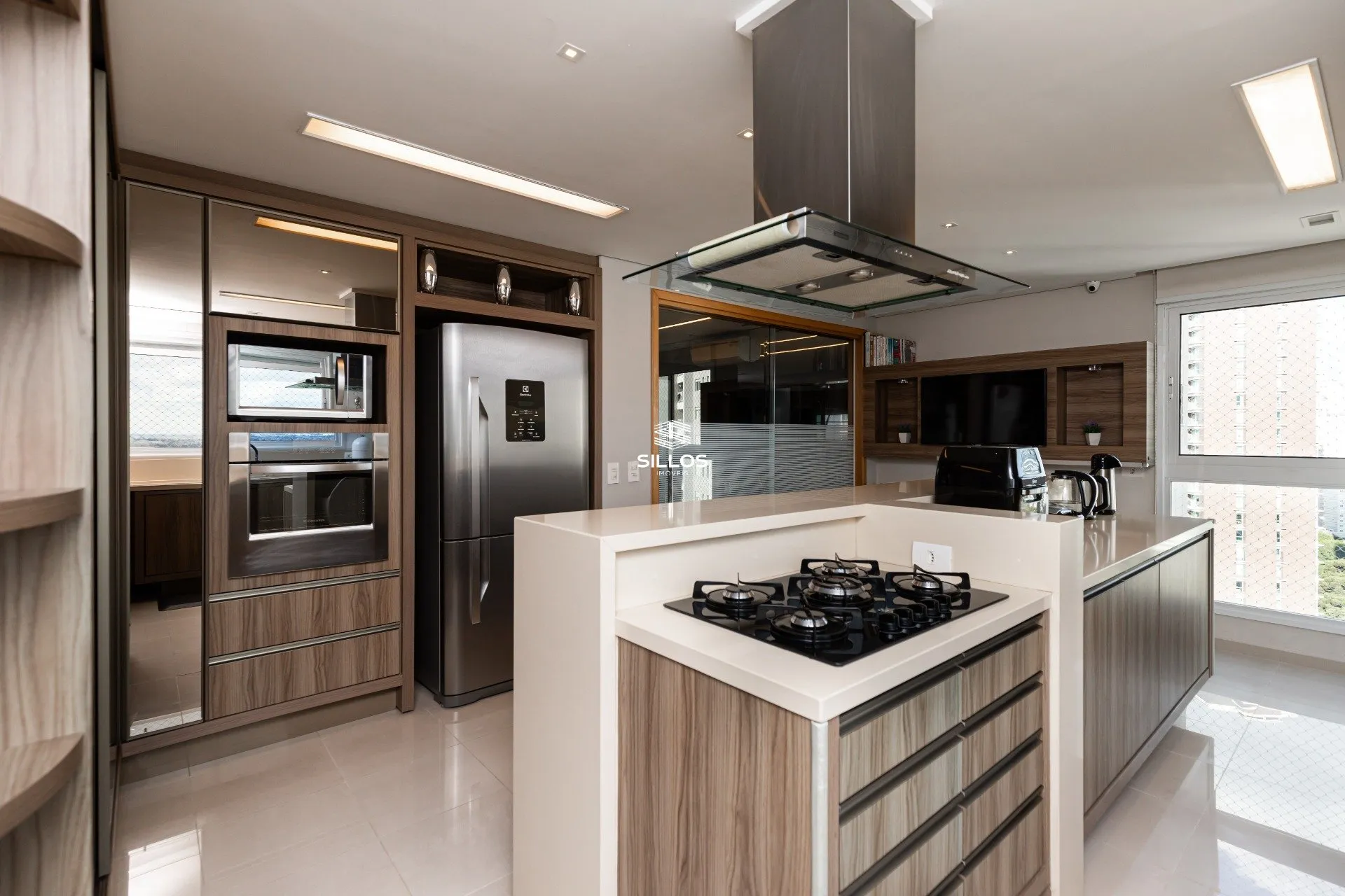 Квартира 321 м² з 3 спальнями-сюїтами і 4 паркомісцями — photo 13