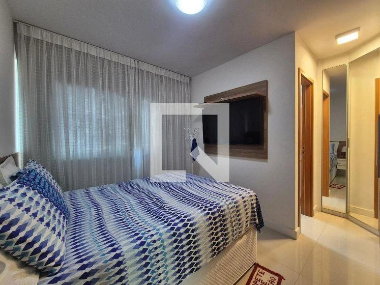 Glass-enclosed balcony in a 3-bedroom apartment, 76 m² — photo 8