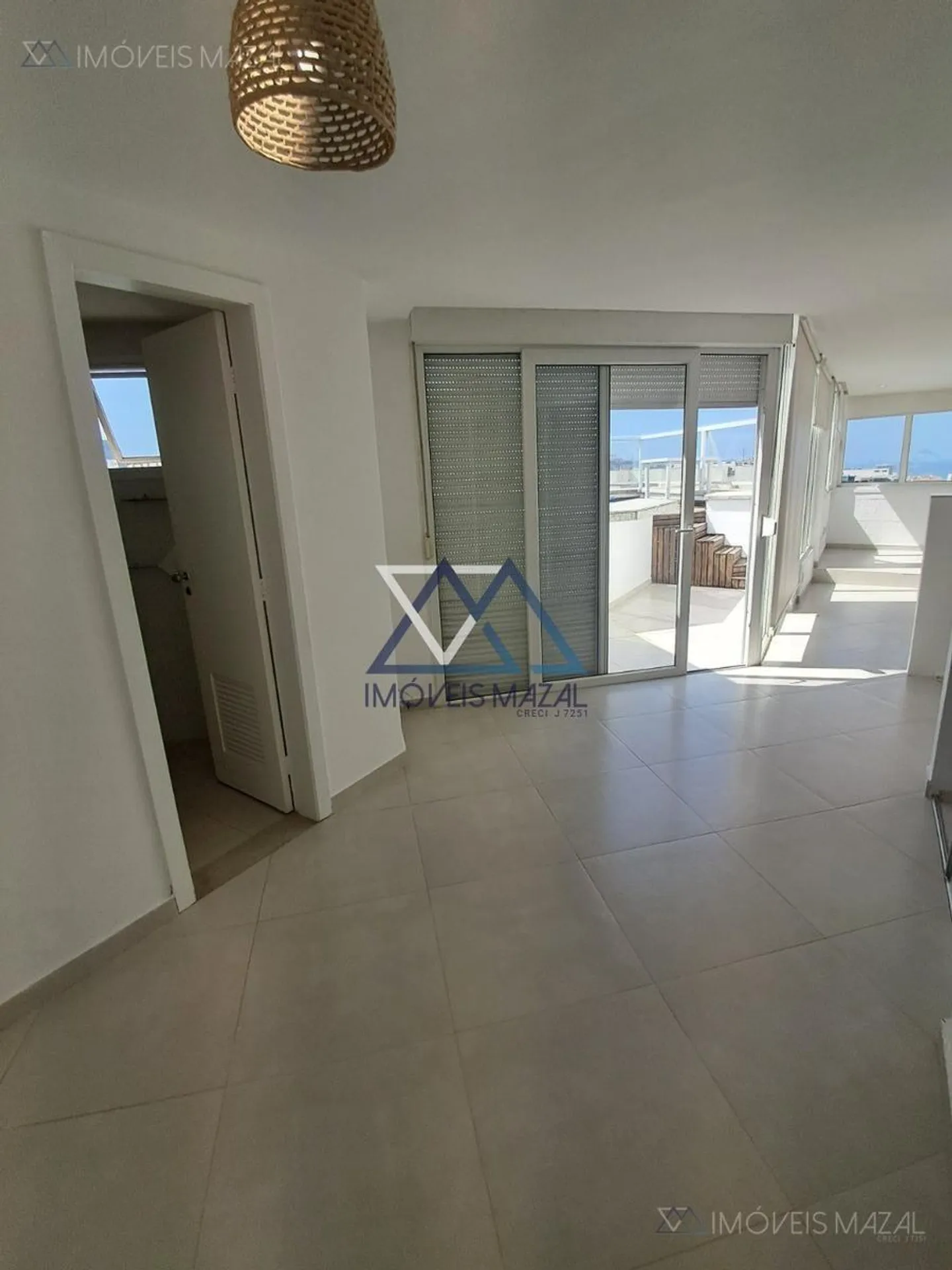 Rental apartment with 3 bedrooms and 4 bathrooms — photo 20