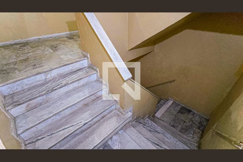 Apartamento com 2 quartos, 2 banheiros e 65 m² — photo 36