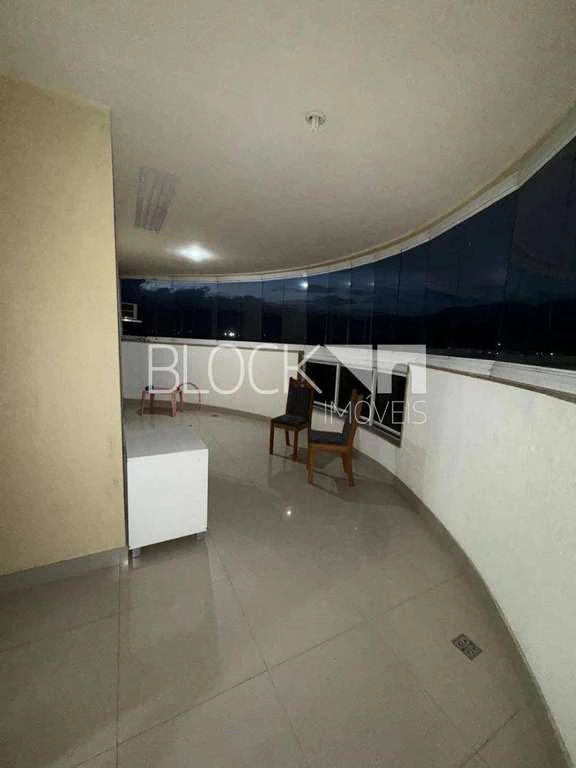 Furnished duplex with 4 bedrooms and 2 en-suite baths — photo 10