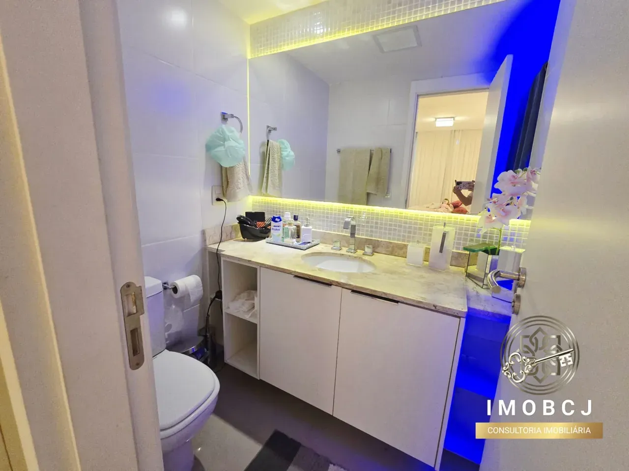 Apartamento mobiliado com 3 quartos e 146 m² — photo 24