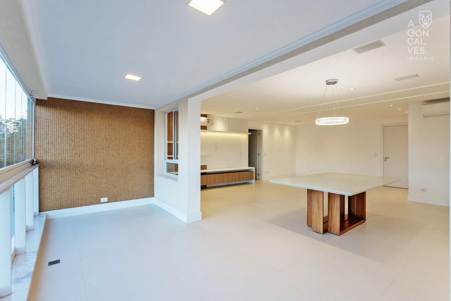 Apartamento com 4 quartos, 3 banheiros e 3 vagas — photo 5