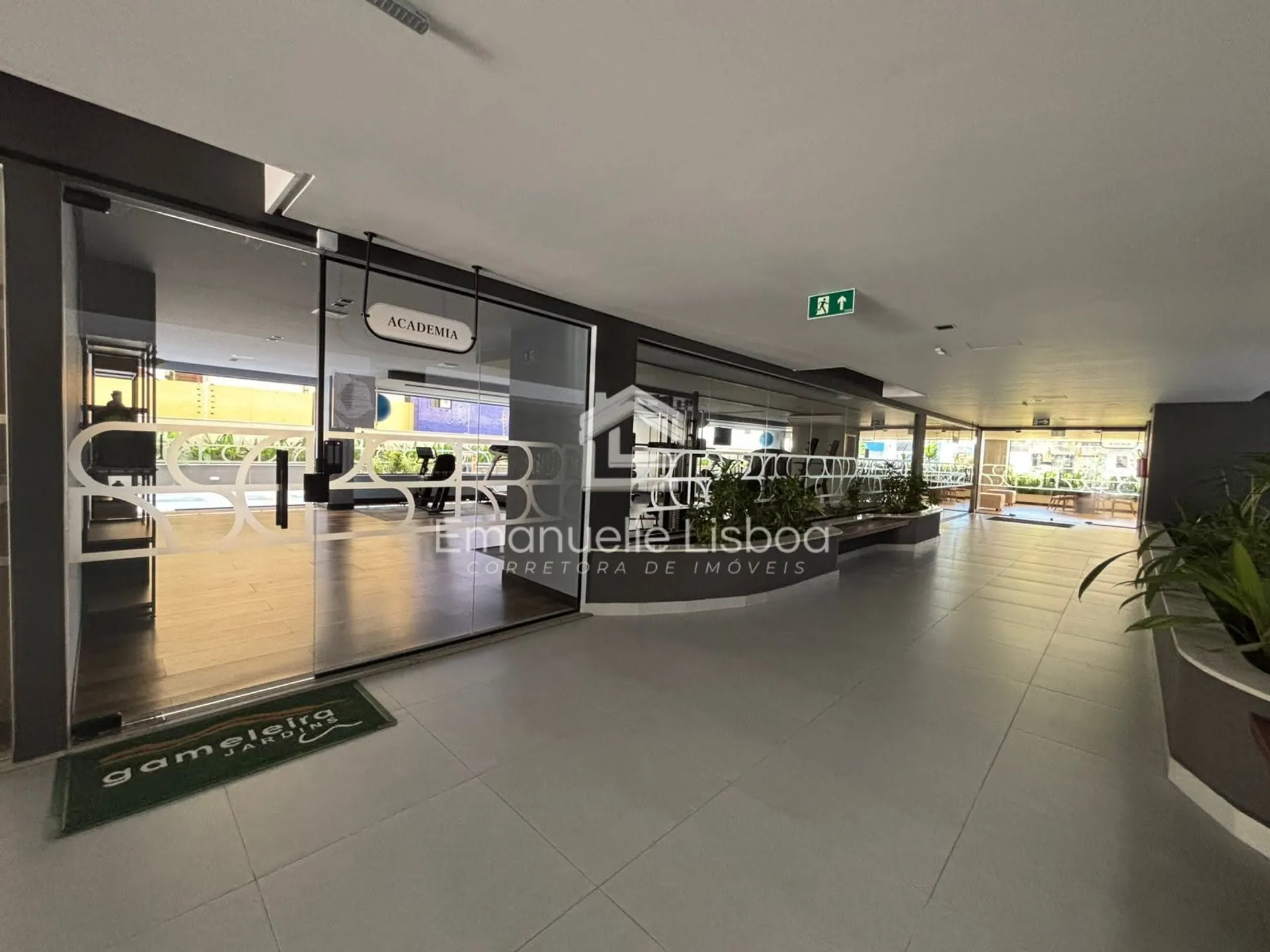 3-bedroom apartment with a private BBQ — photo 12