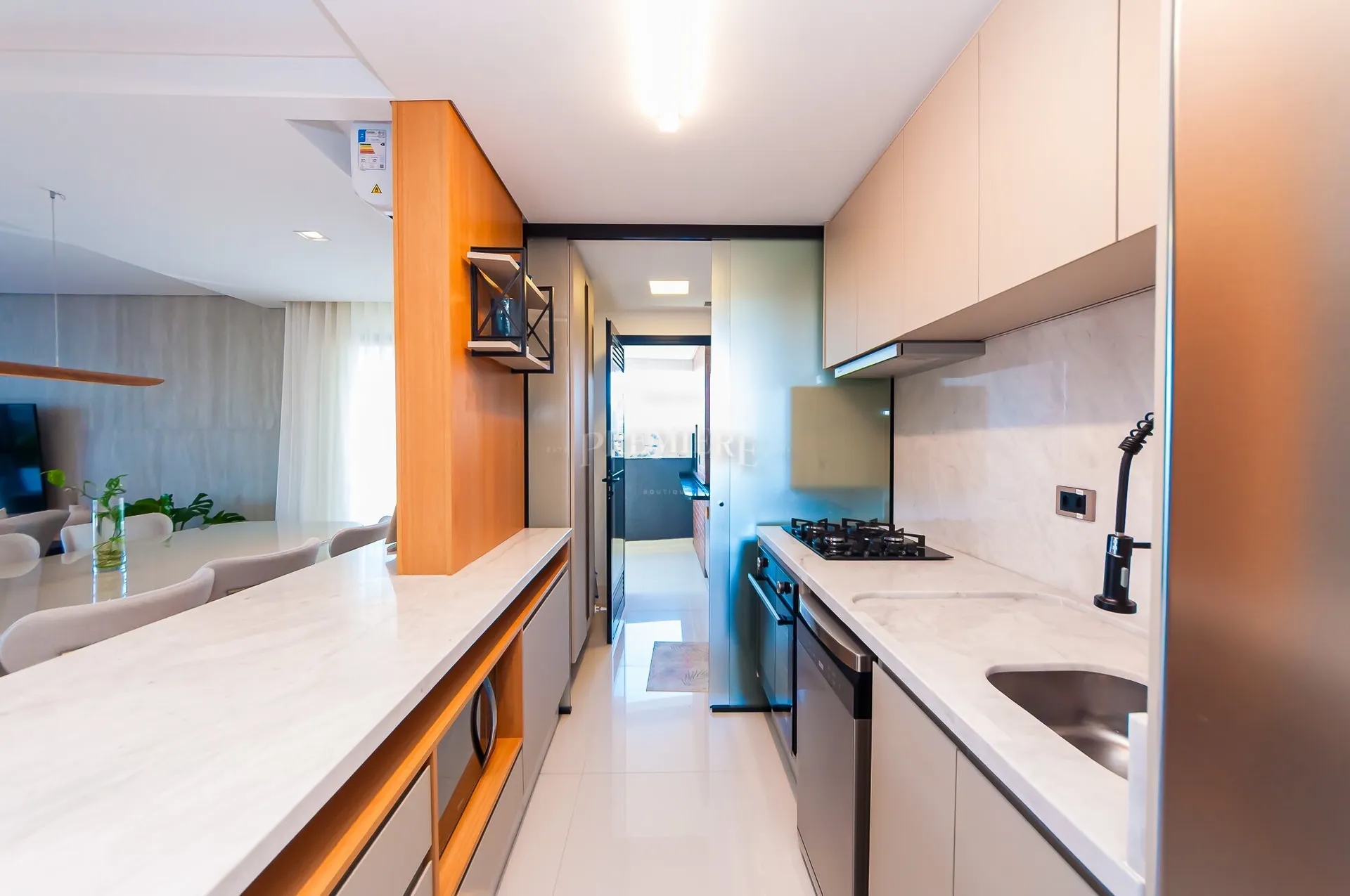 Furnished apartment, 151 m², with floor-to-ceiling windows — photo 23