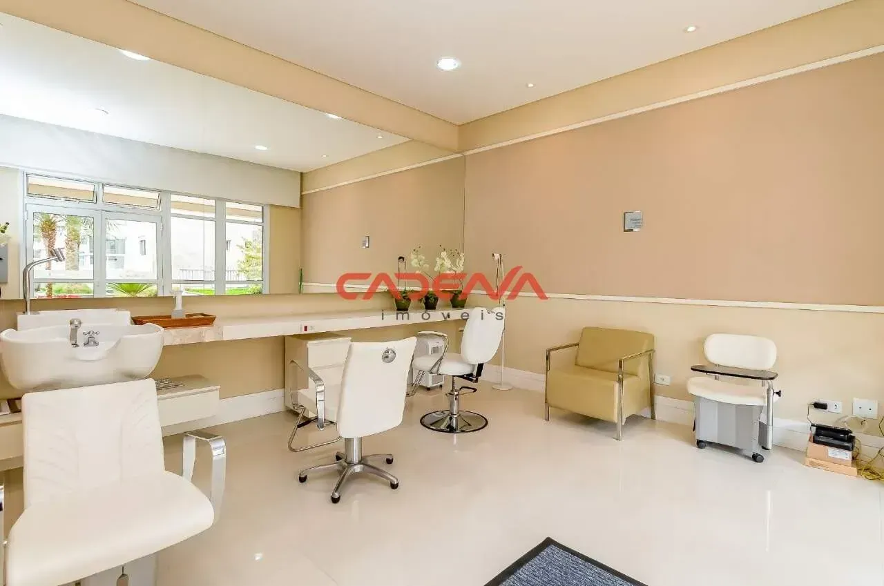 Unfurnished 4-bedroom apartment with private BBQ — photo 37
