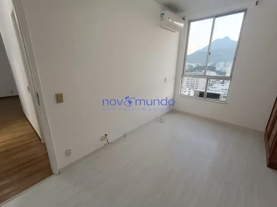 64 m² apartment with 2 bedrooms and 1 parking space — photo 5