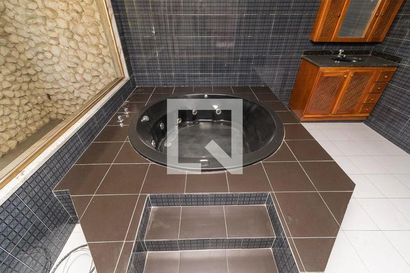 Casa com 4 quartos e 3 vagas, 500 m² — photo 46