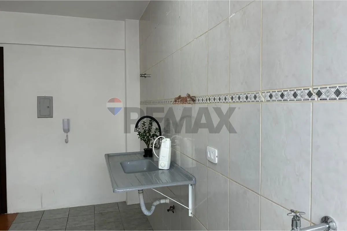 3-bedroom apartment, 1 with its own bathroom, 48 m² — photo 11