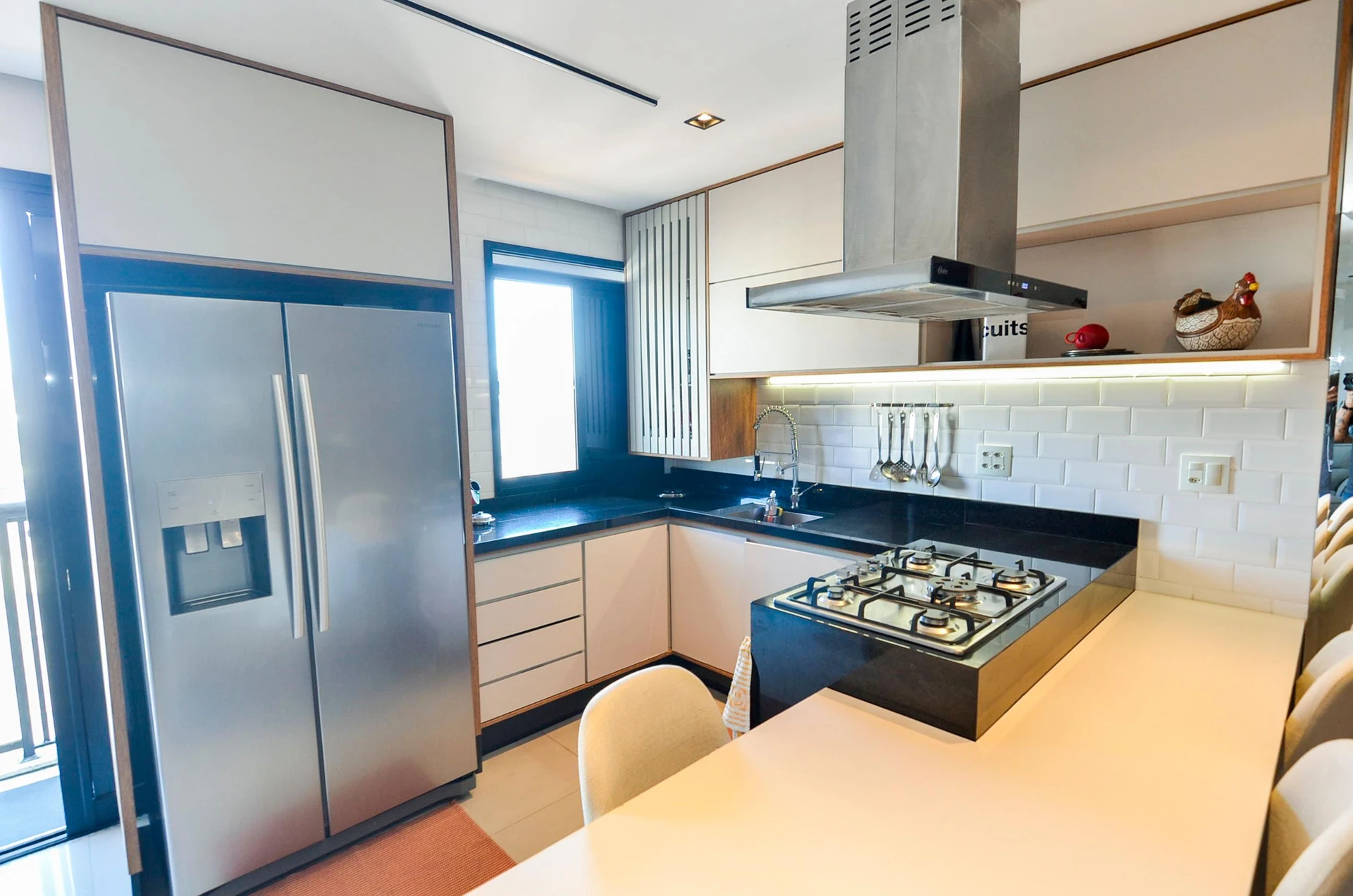 Furnished 3-bedroom apartment with balcony and BBQ grill — photo 27
