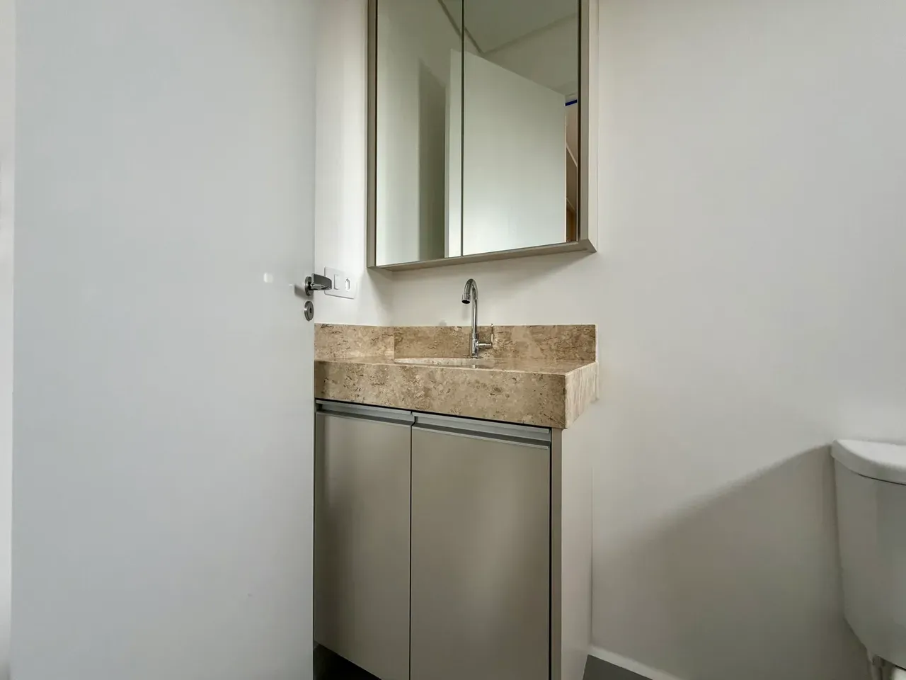 Studio, 21 m², with a home office — photo 16