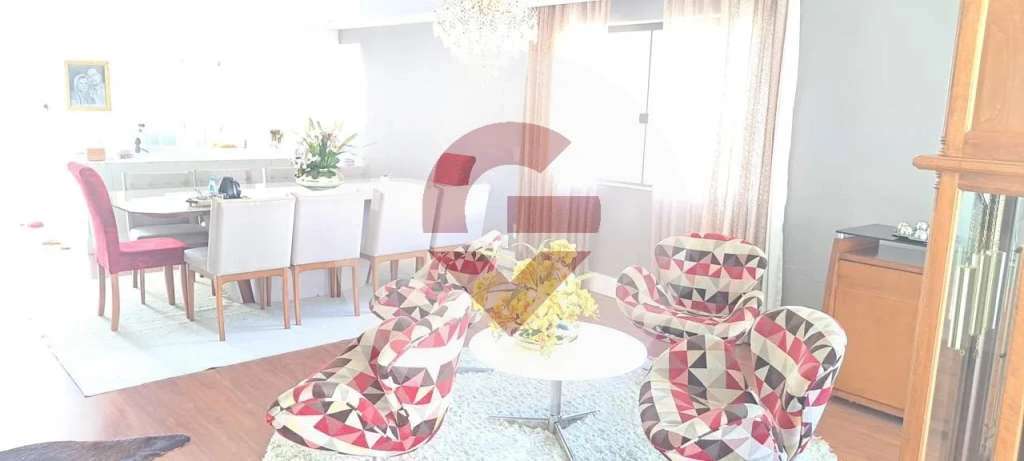 Furnished 716 m² house with 7 en-suite bedrooms — photo 11