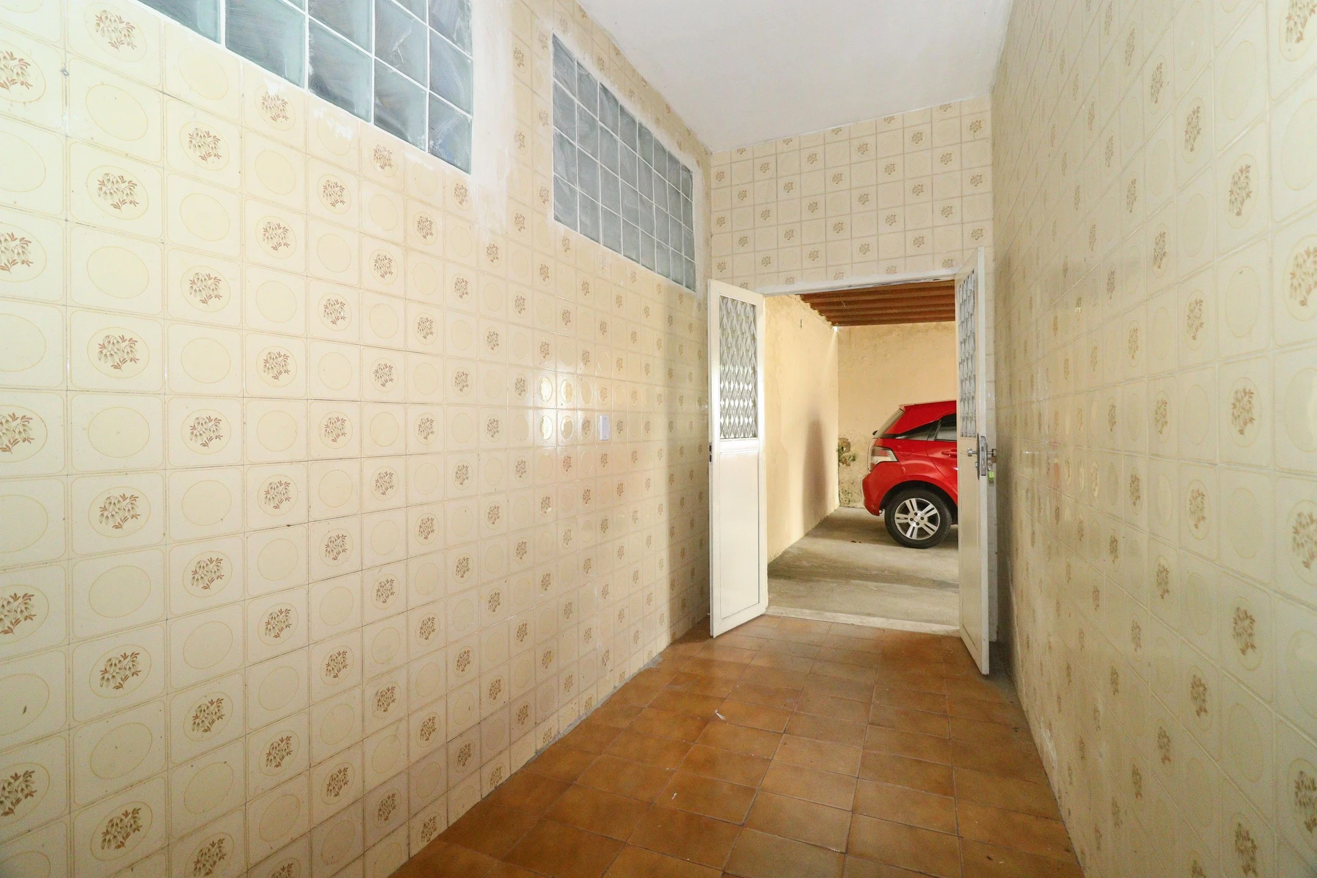 Будинок із 3 спальнями та садом — photo 48