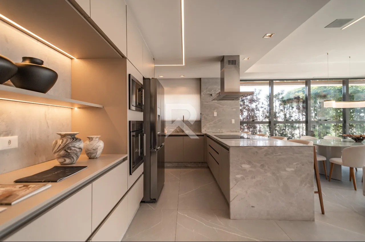 Furnished 153 m² apartment with 3 suites and open kitchen — photo 3