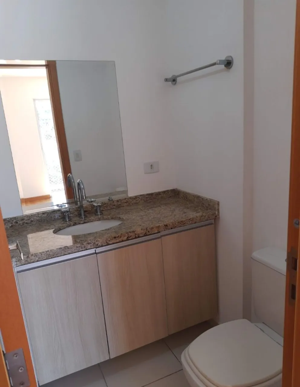 Apartment, 60 m², with wood or laminate floors — photo 6