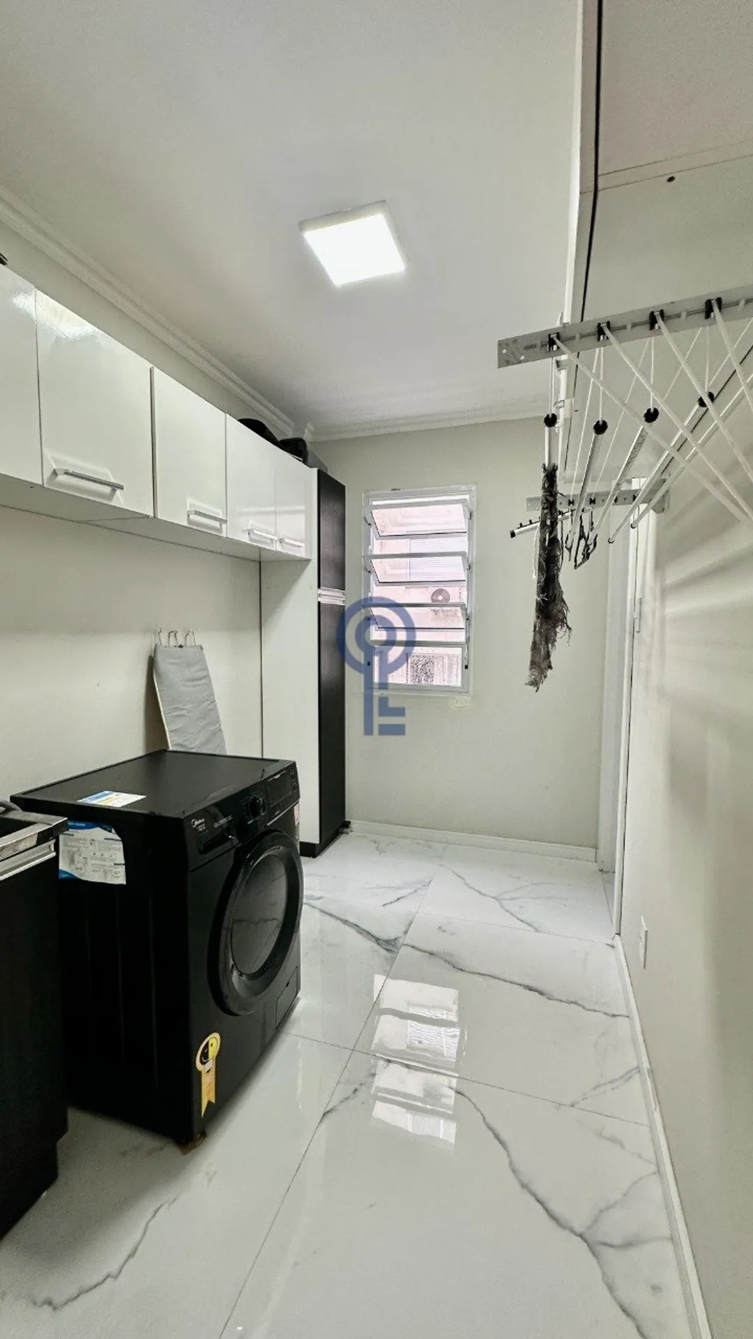 Apartamento mobiliado de 2 dormitórios com suíte e 1 vaga — photo 16