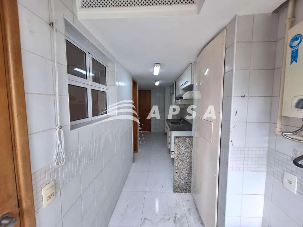 Unfurnished apartment with 2 bedrooms and home office — photo 30
